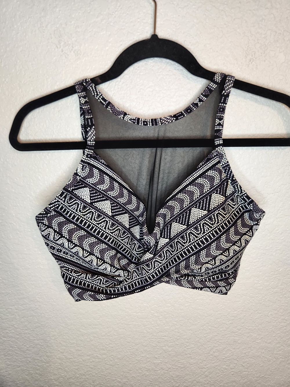 Coco Reef Size 36 38DD Black Black & White Geometric Mesh Bikini top U14156